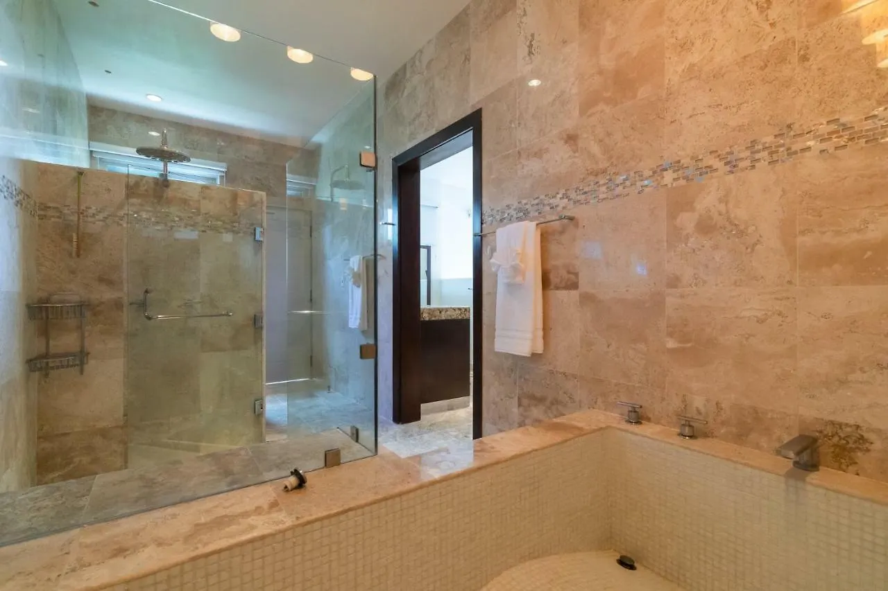 Casa Martini- Oceanfront Private Pool House For 6 Villa Playa del Carmen Holiday home