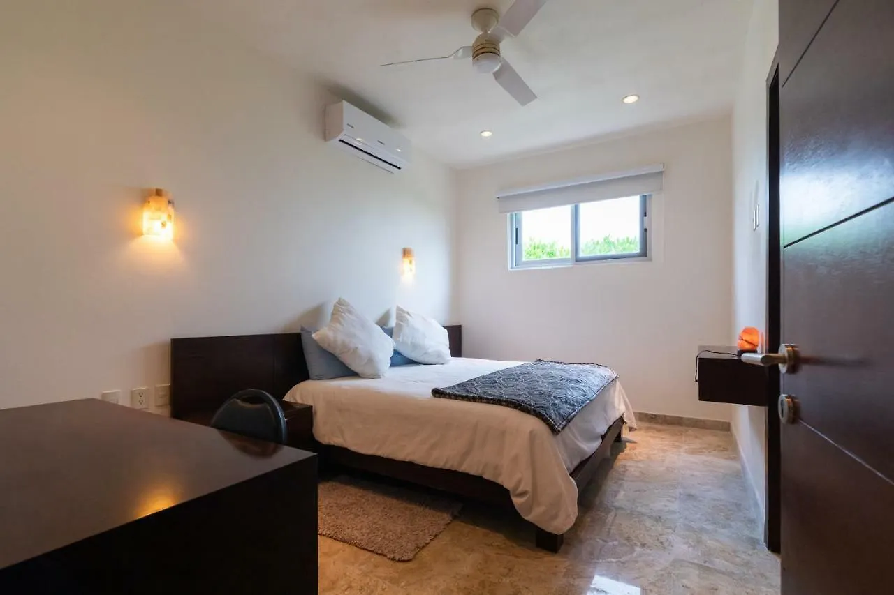 Casa Martini- Oceanfront Private Pool House For 6 Villa Playa del Carmen