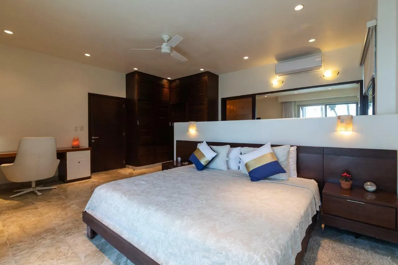 Casa Martini- Oceanfront Private Pool House For 6 Villa Playa del Carmen Holiday home